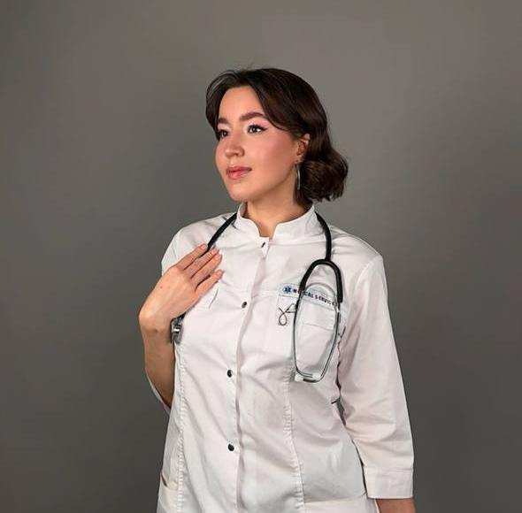 Евдокимова Арина Эдуардовна Врач-инфекционист